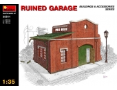 Разрушенный гараж